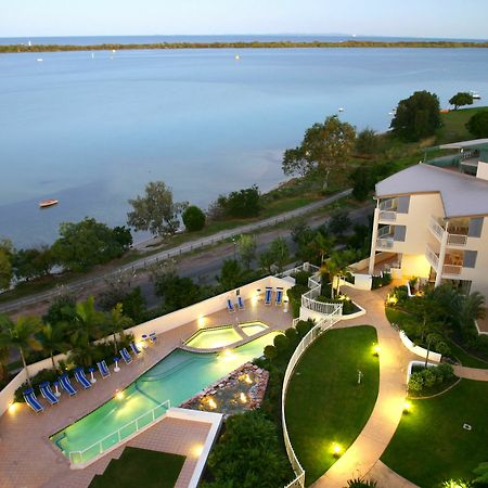 Moorings Beach Resort Caloundra Bagian luar foto