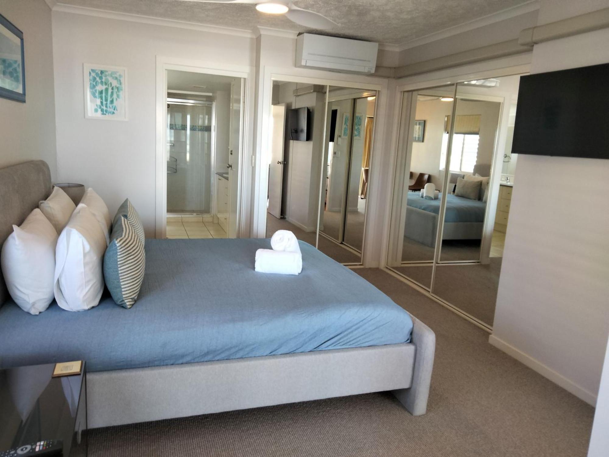 Moorings Beach Resort Caloundra Bagian luar foto