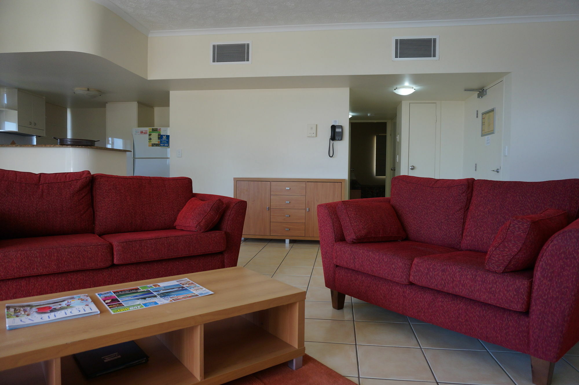 Moorings Beach Resort Caloundra Bagian luar foto