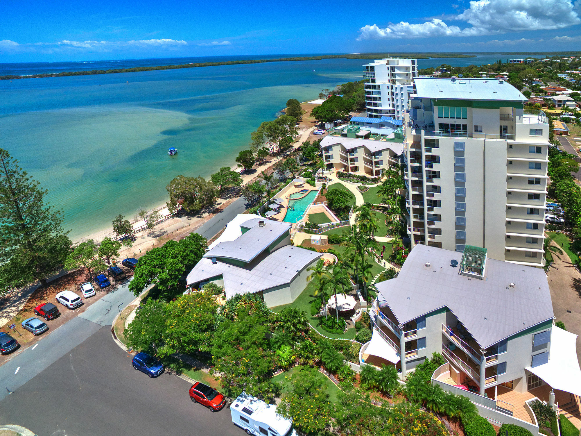 Moorings Beach Resort Caloundra Bagian luar foto